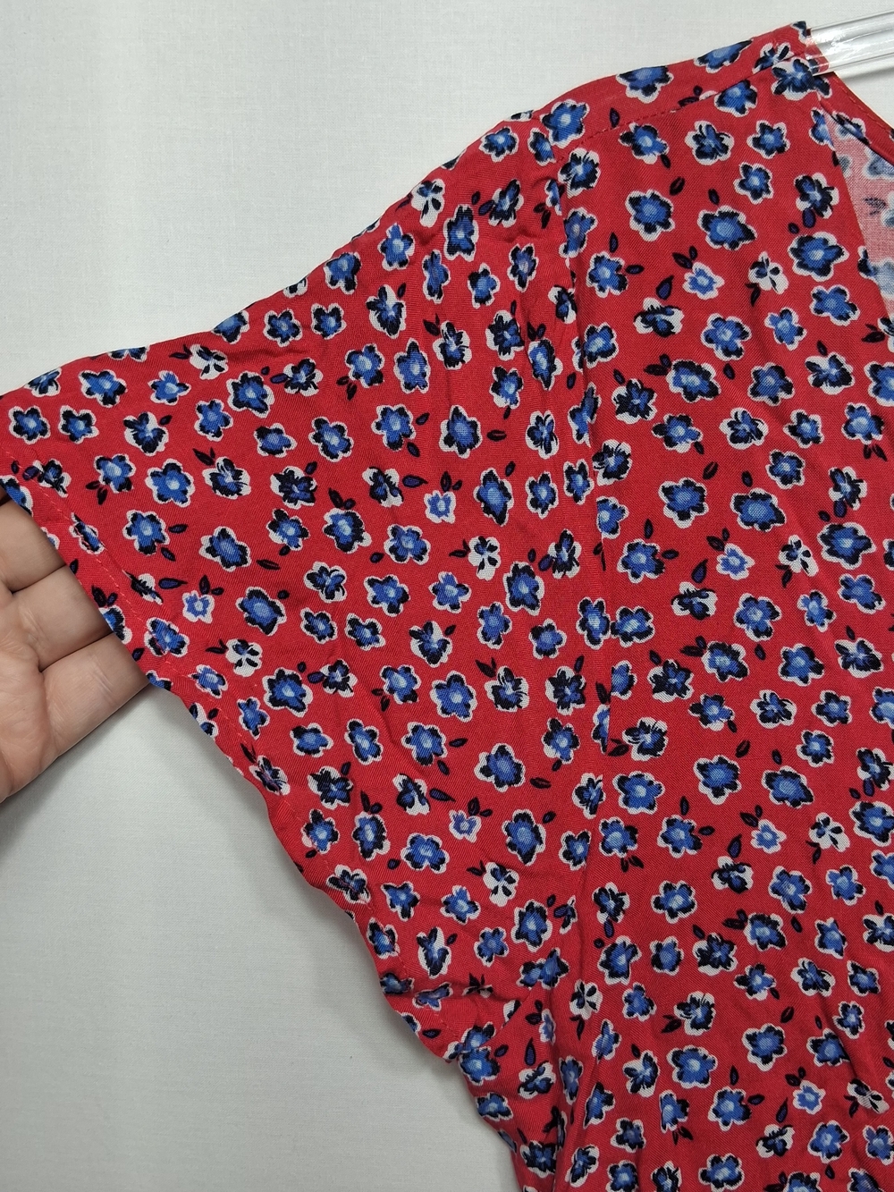 Button-Front Red Floral Mini Dress - Picture 5 of 11